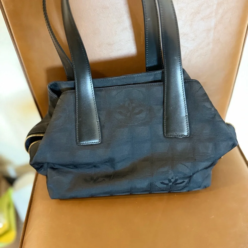 Chanel Cocoon linen handbag